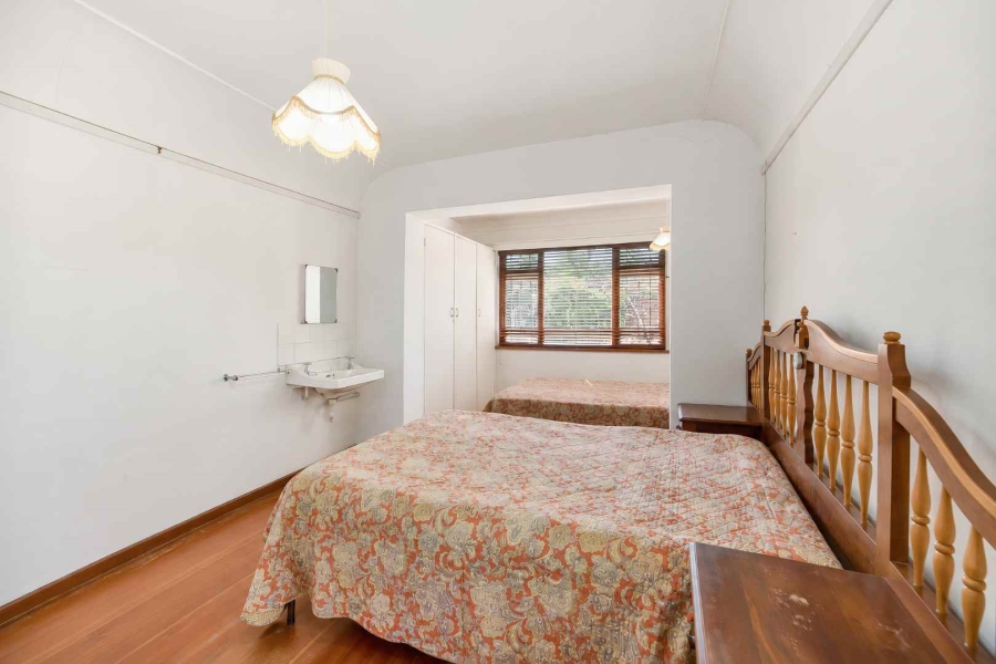 4 Bedroom Property for Sale in Westcliff Western Cape